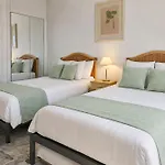 Puerto Banus, 400 Metres To The