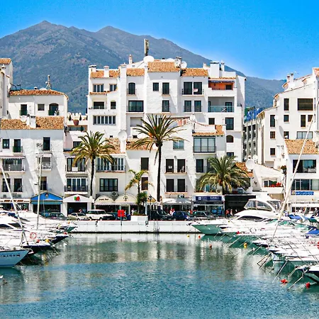 Puerto Banus, 400 Metres To The *