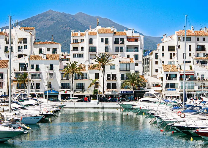 Puerto Banus, 400 Metres To The *